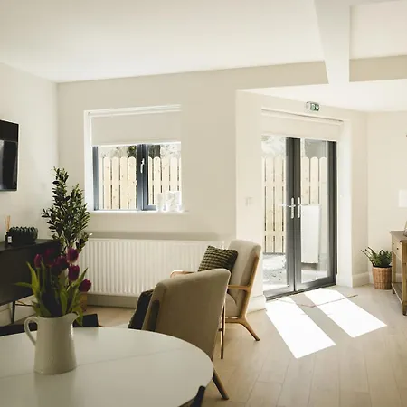 The Old Schoolhouse - The Courtyard Apartment Donegal Town