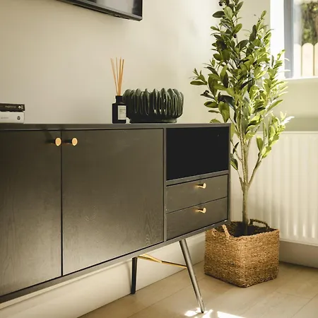 The Old Schoolhouse - The Courtyard شقة *