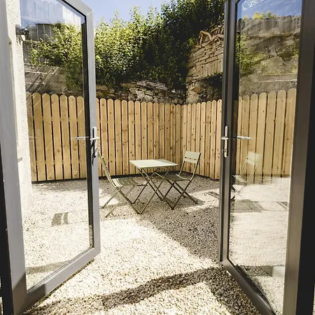 Appartement The Old Schoolhouse - The Courtyard