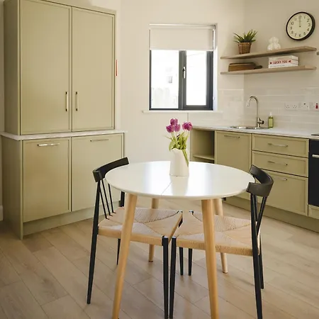 The Old Schoolhouse - The Courtyard Apartment