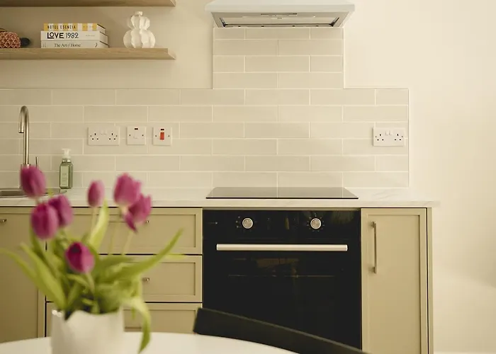 The Old Schoolhouse - The Courtyard * Донегол