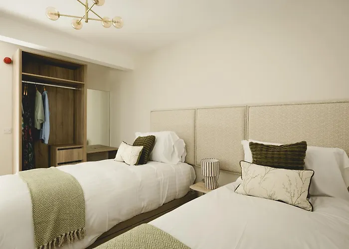 Апартаменты The Old Schoolhouse - The Courtyard *