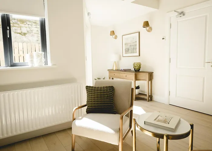 Апартаменты The Old Schoolhouse - The Courtyard