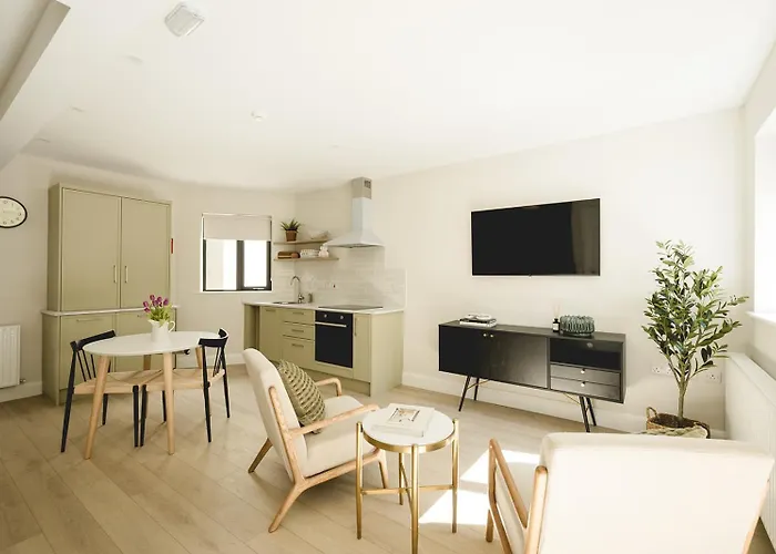 The Old Schoolhouse - The Courtyard Апартаменты Донегол