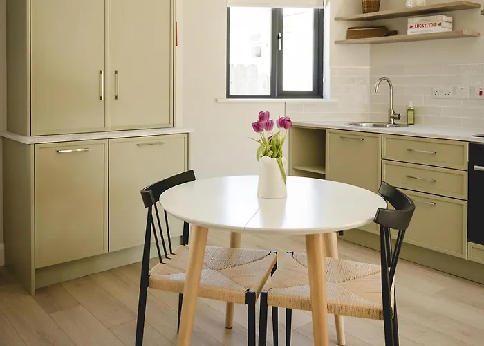 The Old Schoolhouse - The Courtyard Апартаменты